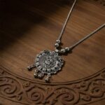 Antique Silver-Tone Oxidized Floral Medallion Pendant Necklace (1 Pc) - Image 4