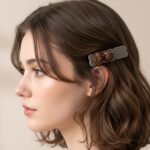 Elegant Bow Design Hair Clips Set (4 Pc) - Image 4