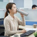 Stainless Steel Vacuum Insulated Flask Bottle with Leakproof Lid (1 Pc, 800 ML) - Image 3