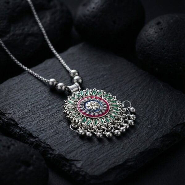Antique Silver-Tone Oxidized Floral Mandala Pendant Necklace (1 Pc)